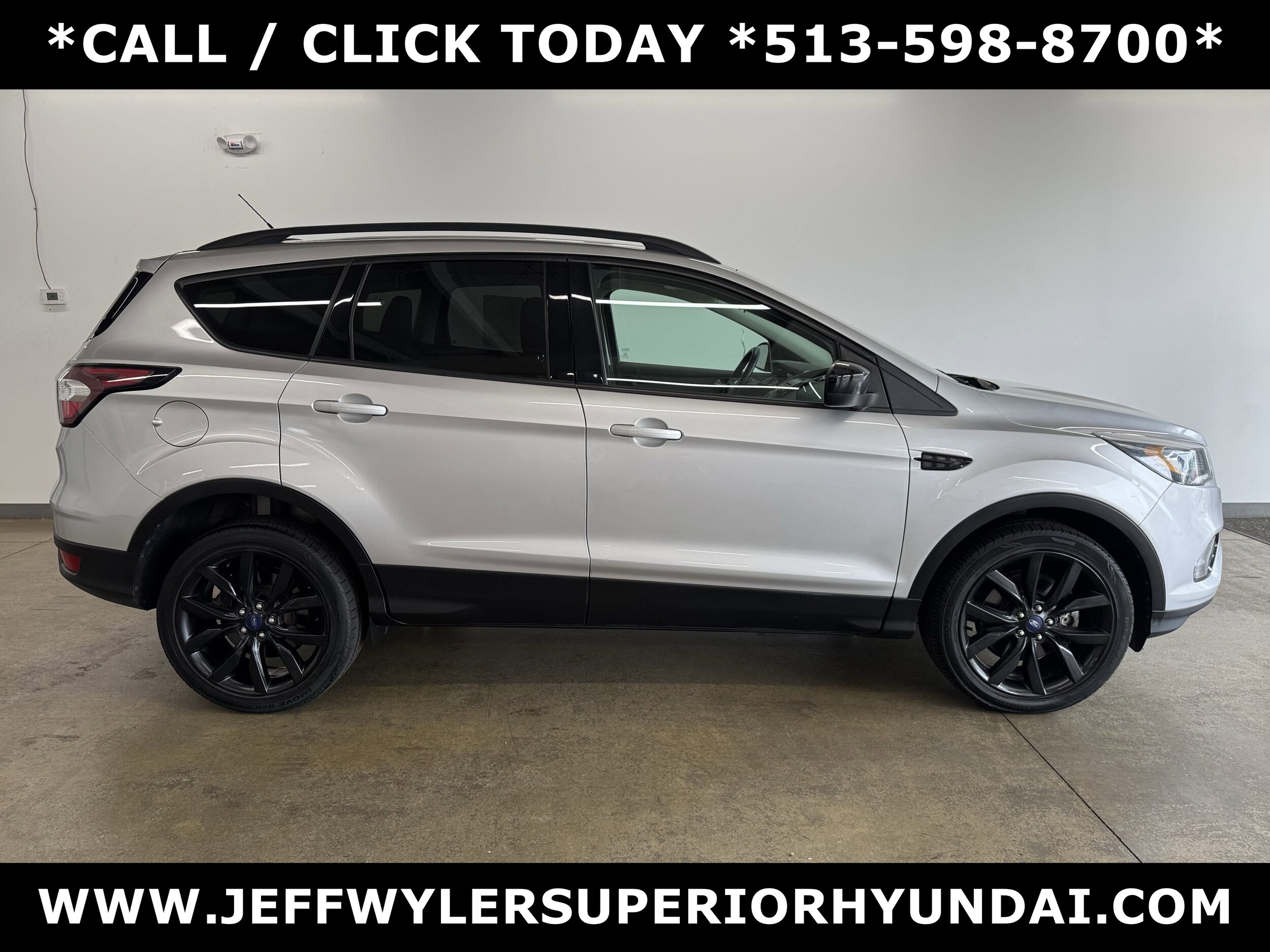 2017 Ford Escape SE photo 2