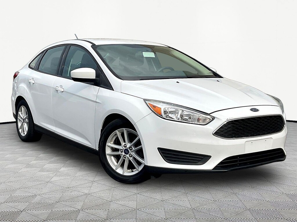 Used 2018 Ford Focus SE Sedan