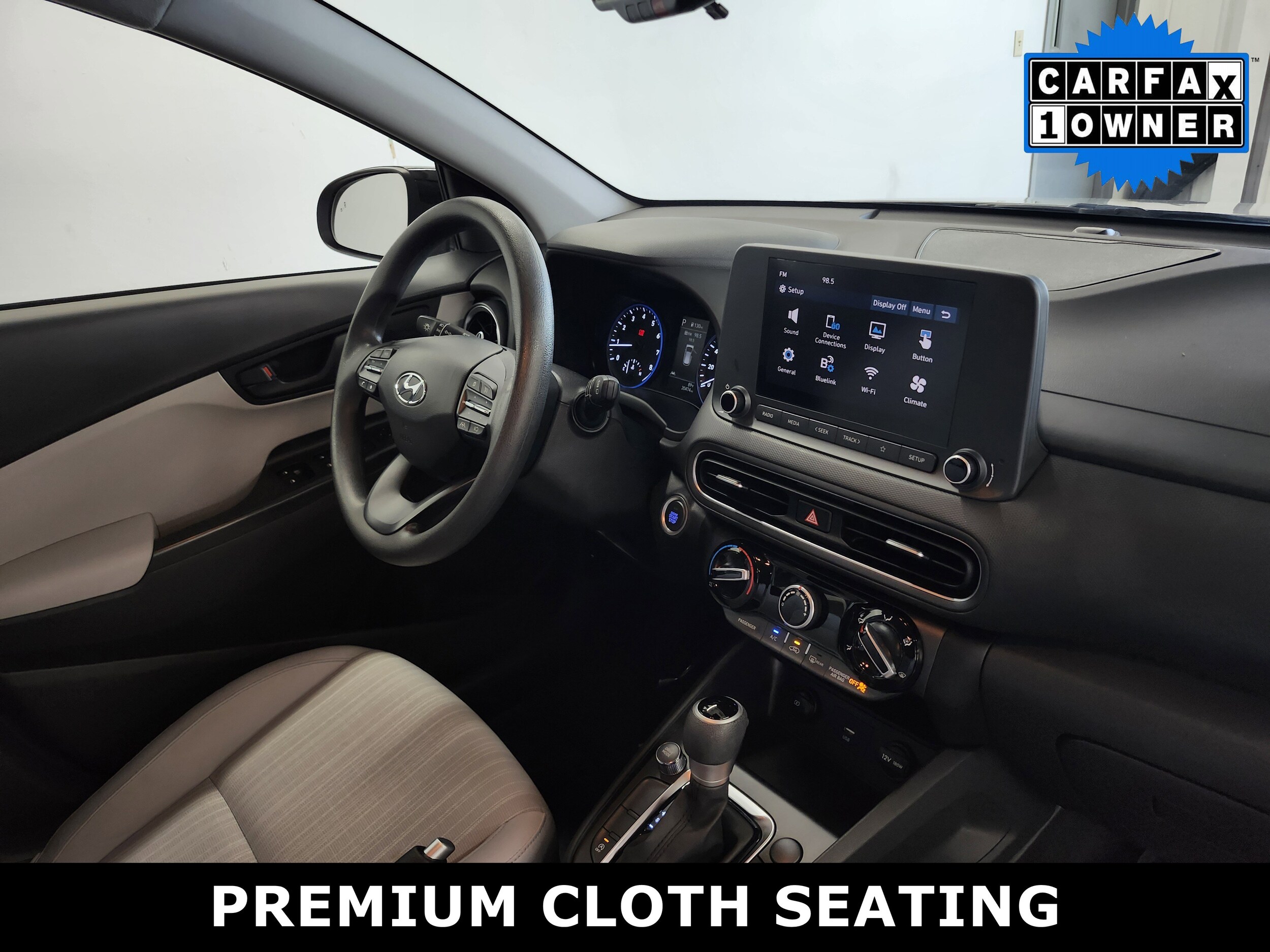 2023 Hyundai Kona SEL photo 3