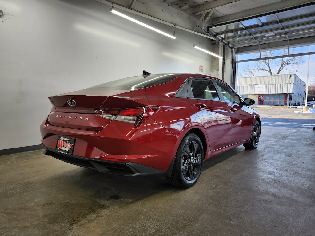 Used 2023 Hyundai Elantra SEL Sedan
