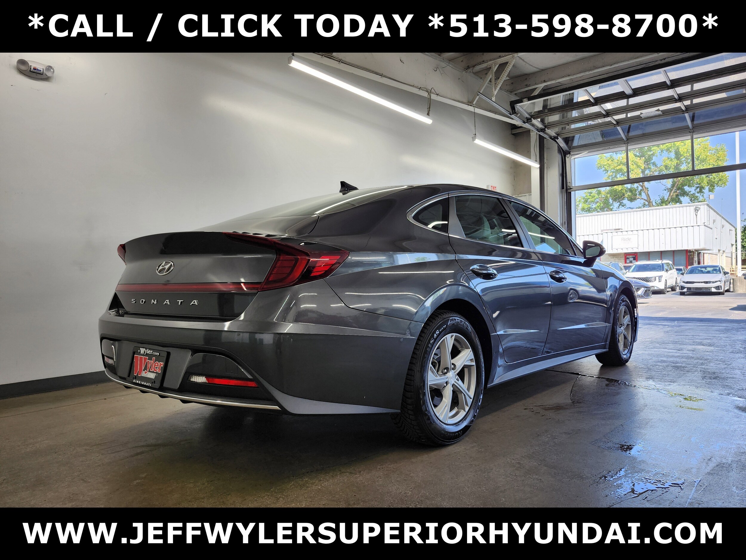 2023 Hyundai Sonata SE photo 3