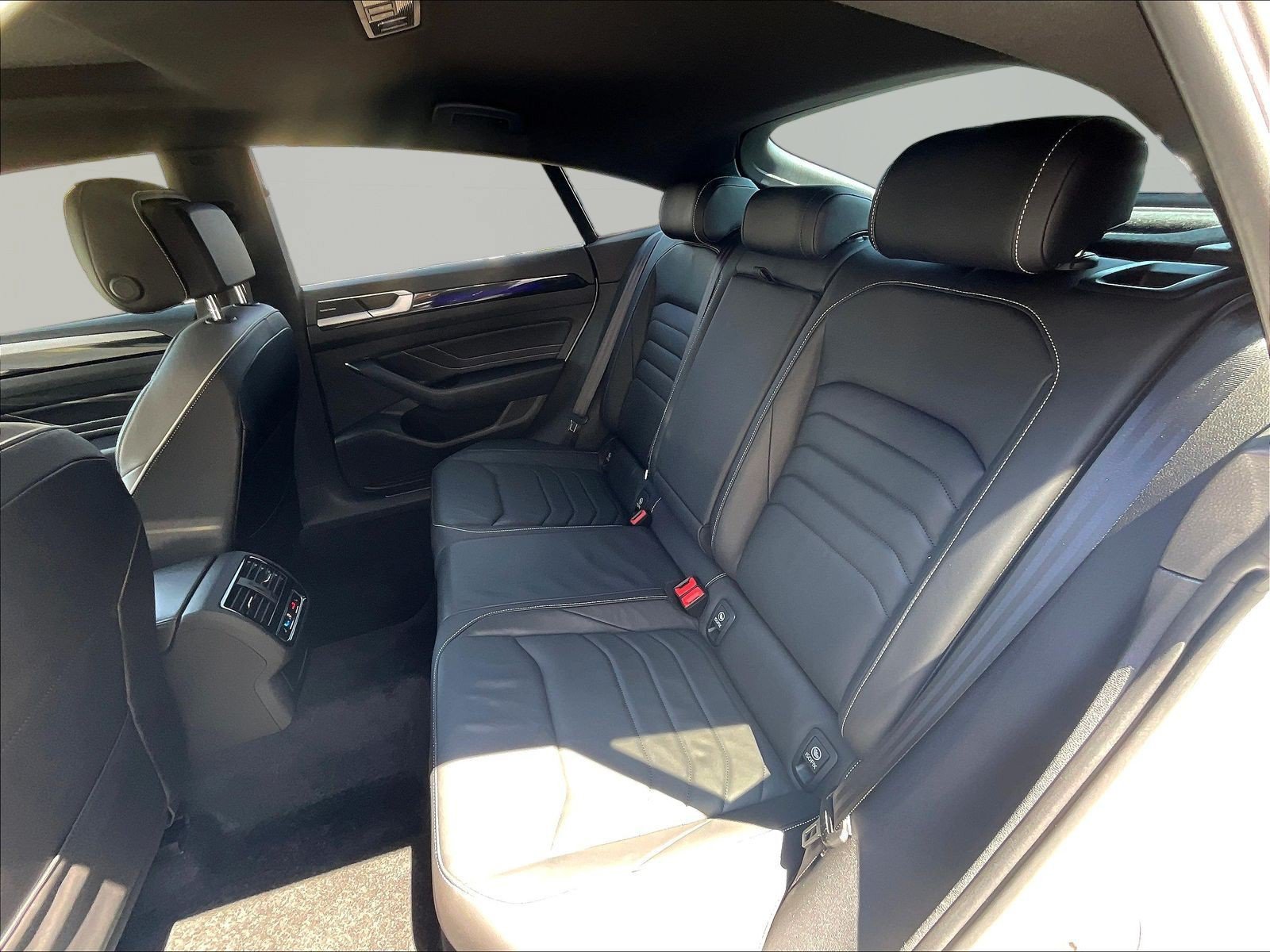 2023 Volkswagen Arteon SEL Premium R-Line - Photo 25