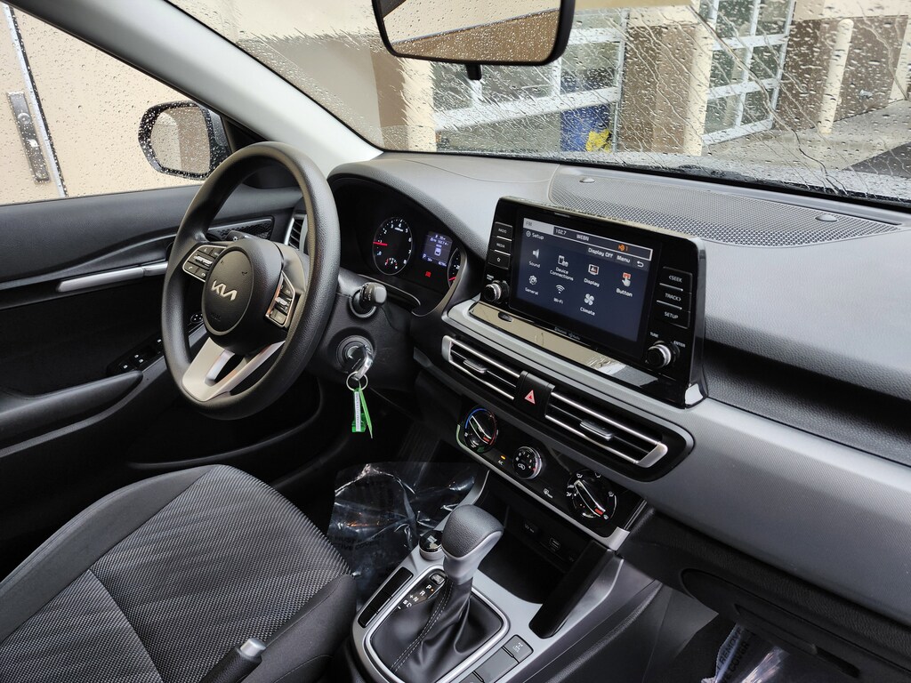 Used 2023 Kia Seltos LX SUV