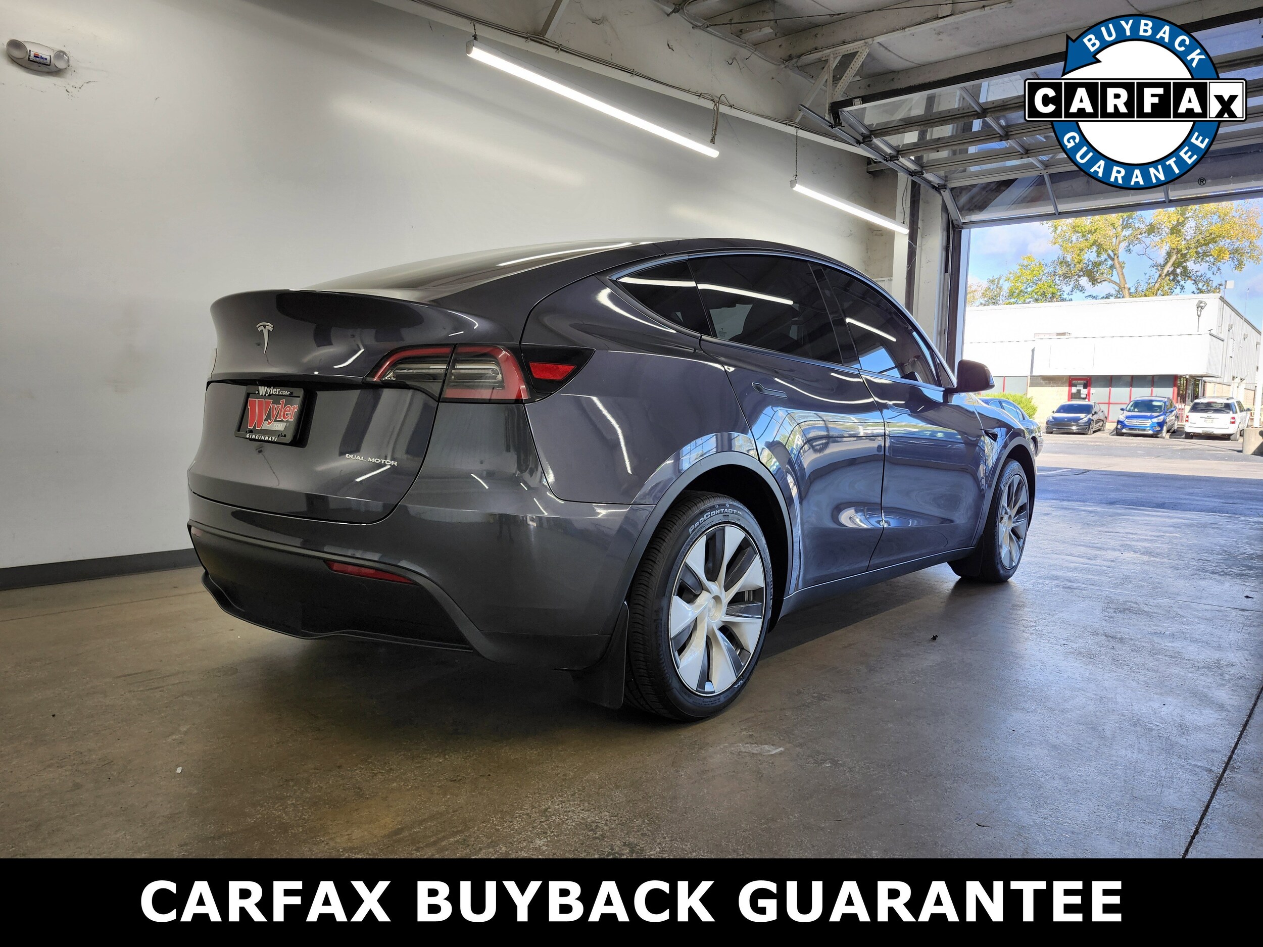 2023 Tesla Model Y Long Range photo 3