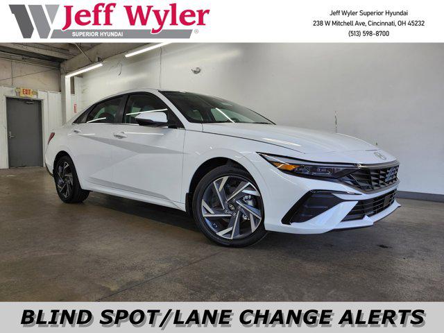 2025 Hyundai Elantra Limited's photo