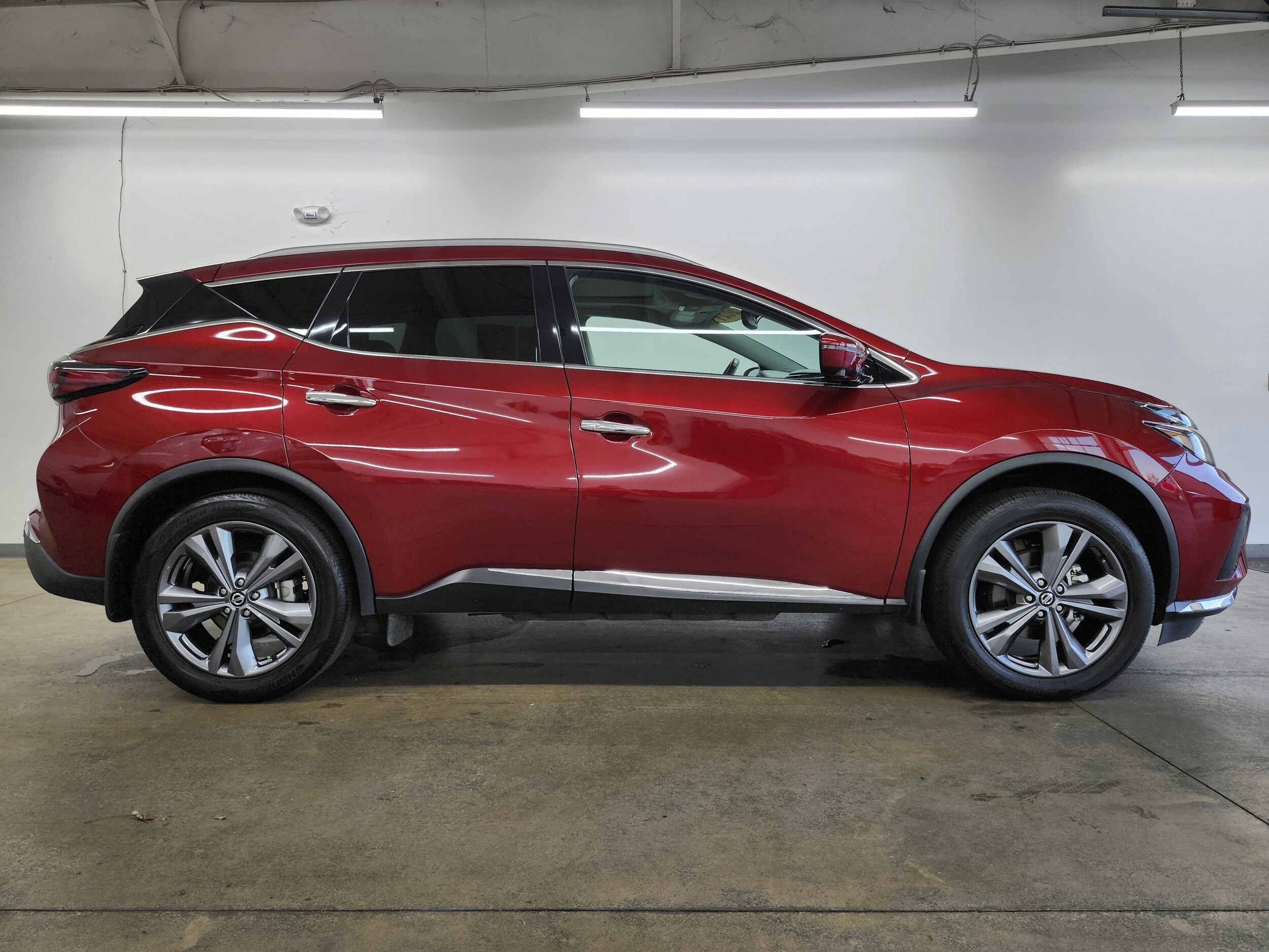 2021 Nissan Murano Platinum photo 2
