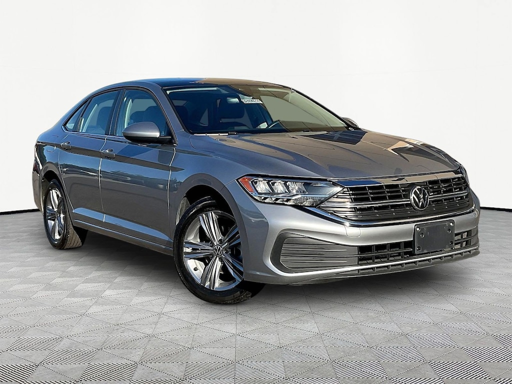 Used 2024 Volkswagen Jetta 1.5T SE Sedan