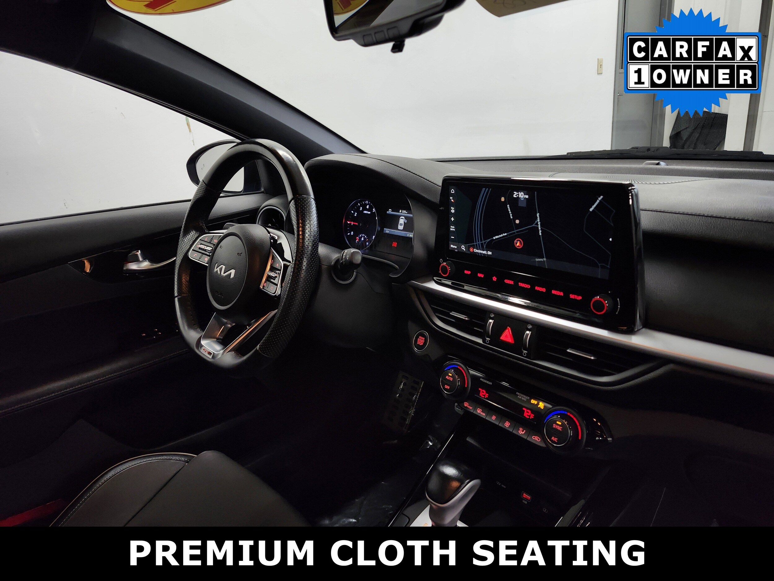 2022 Kia Forte GT-Line photo 3