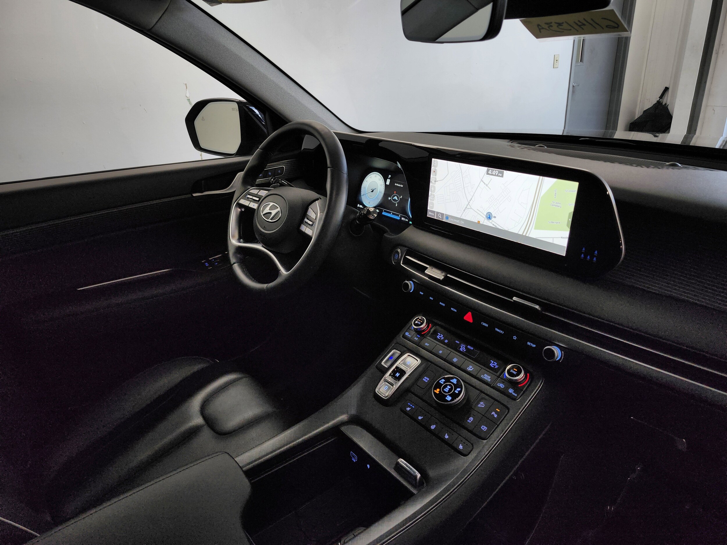 2023 Hyundai Palisade Limited photo 3