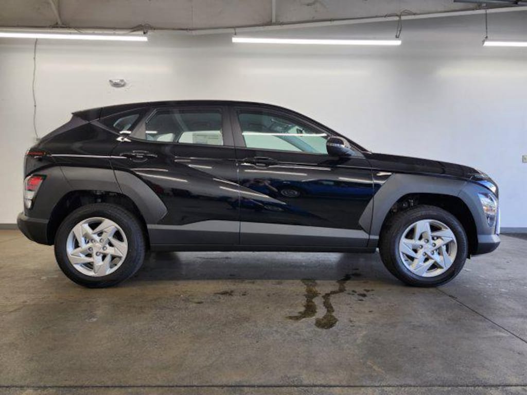 New 2026 Hyundai Kona SE AWD SUV