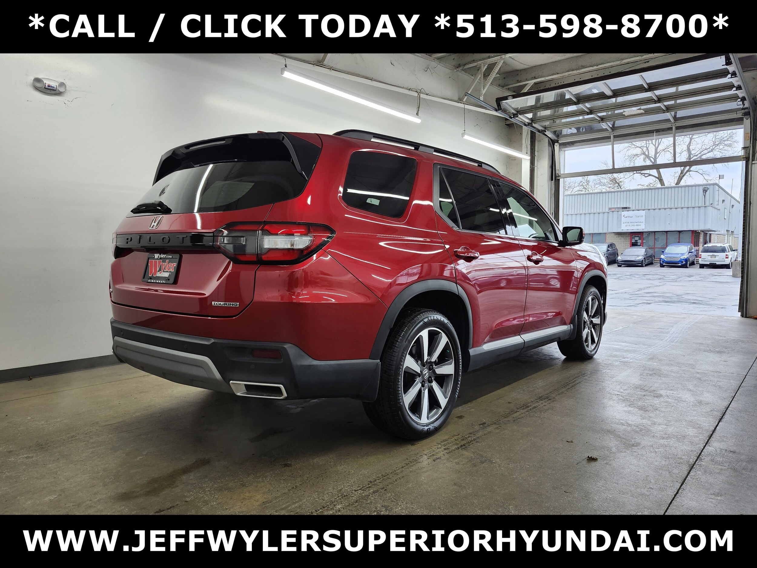 2024 Honda Pilot Touring photo 2