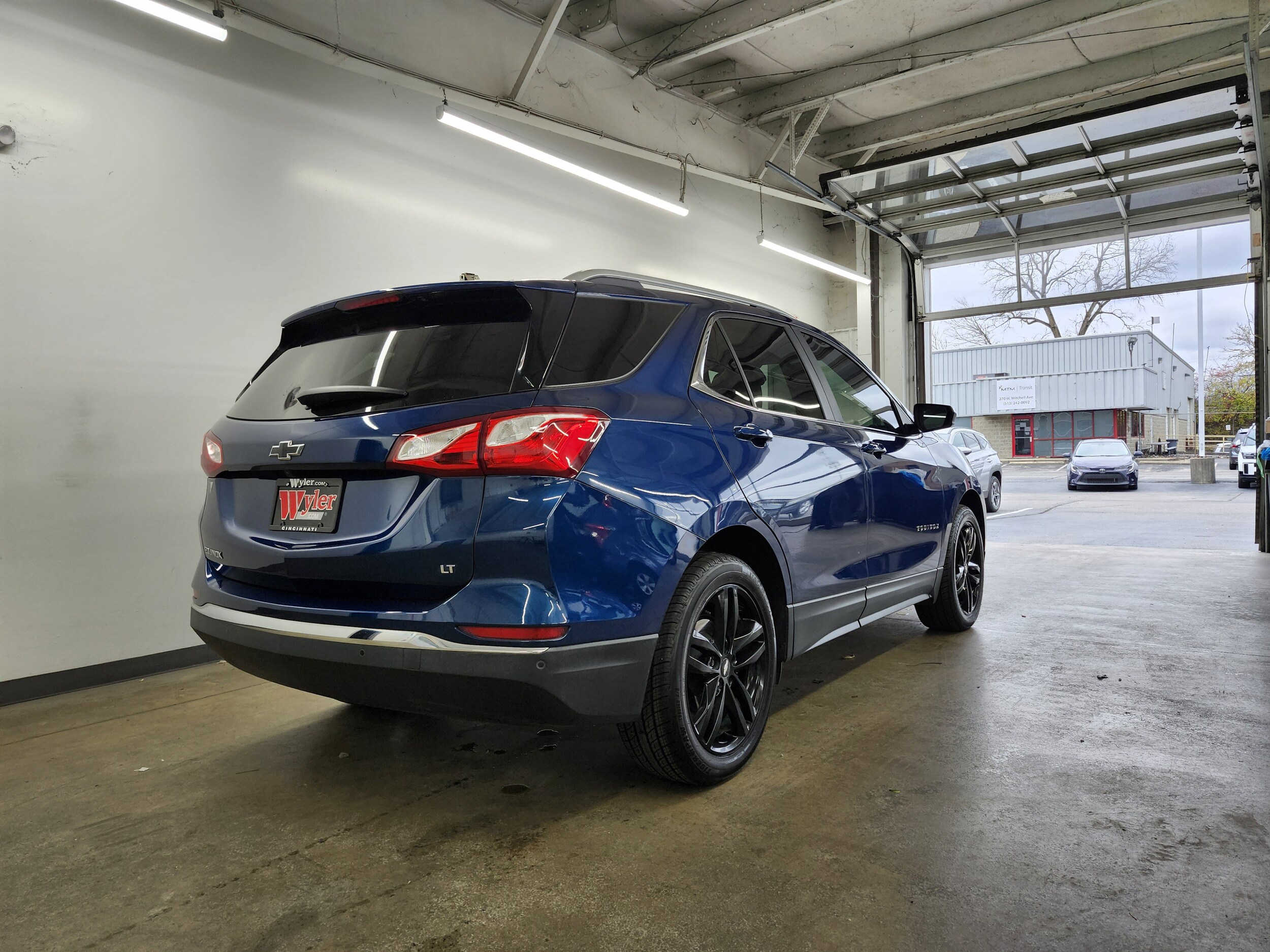 2021 Chevrolet Equinox photo 3
