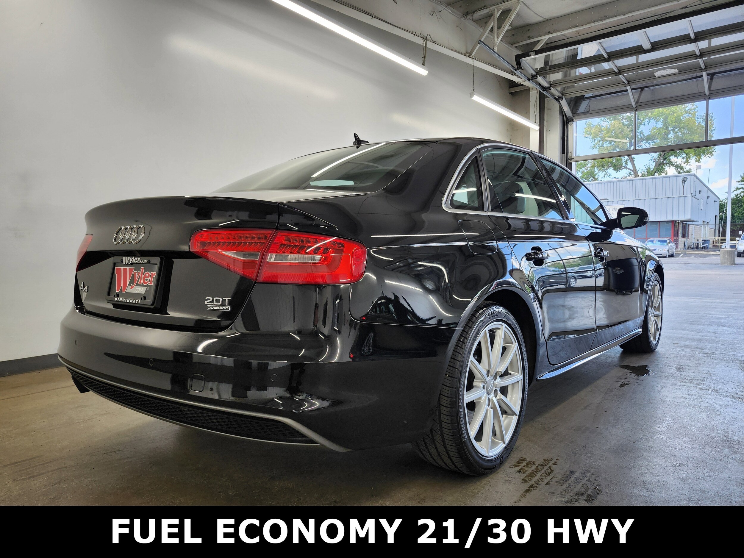 2016 Audi A4 S line Quattro Premium Plus photo 2