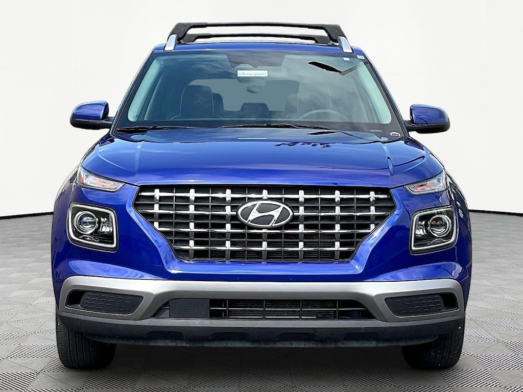 Used 2024 Hyundai Venue Limited SUV