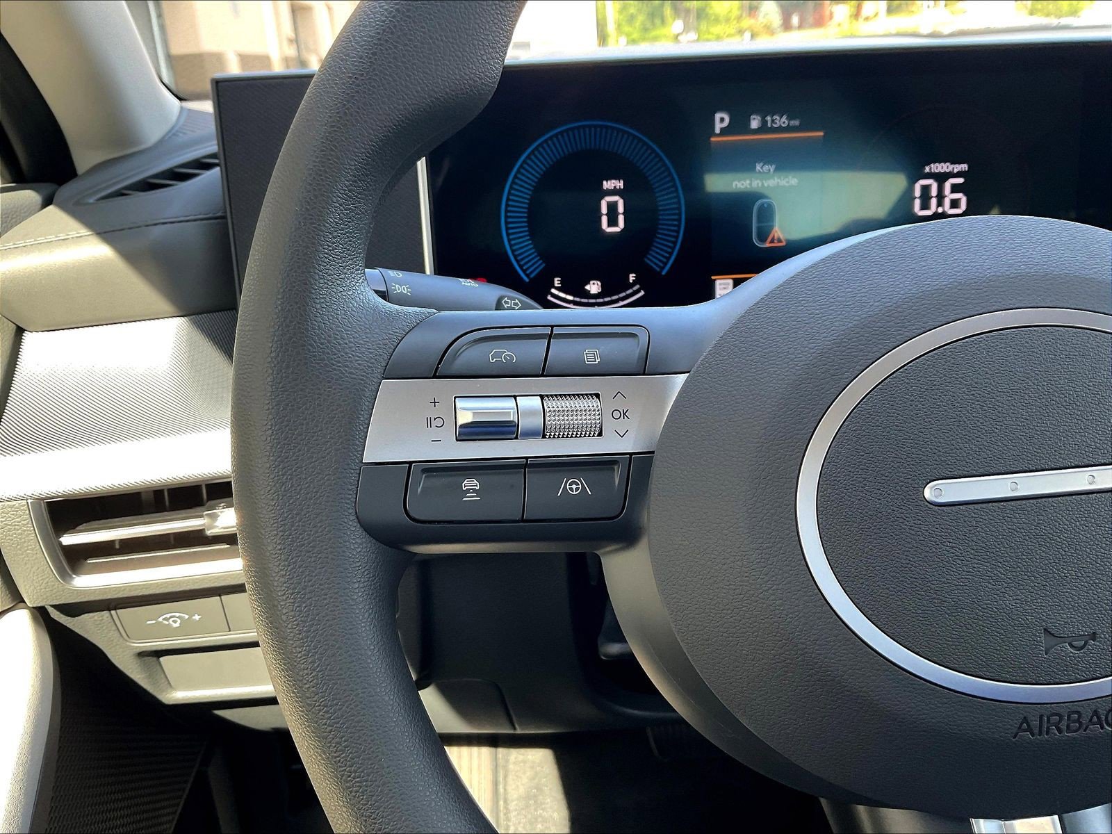 2025 Hyundai Sonata SE - Photo 11