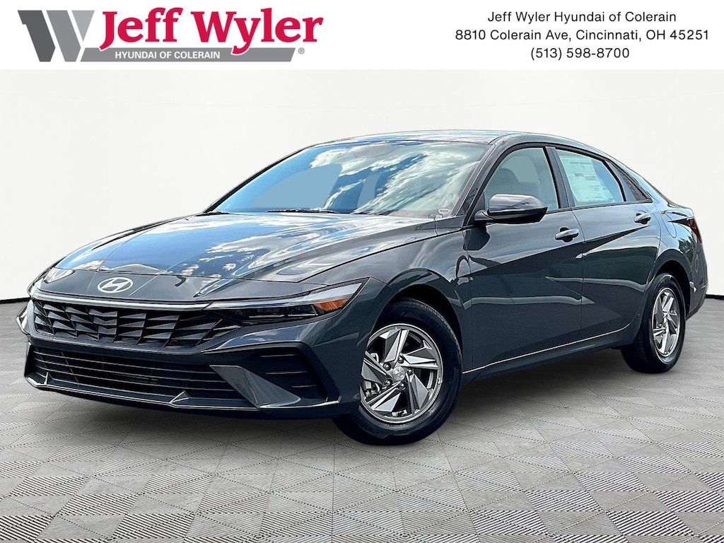 New 2026 Hyundai Elantra SE Sedan