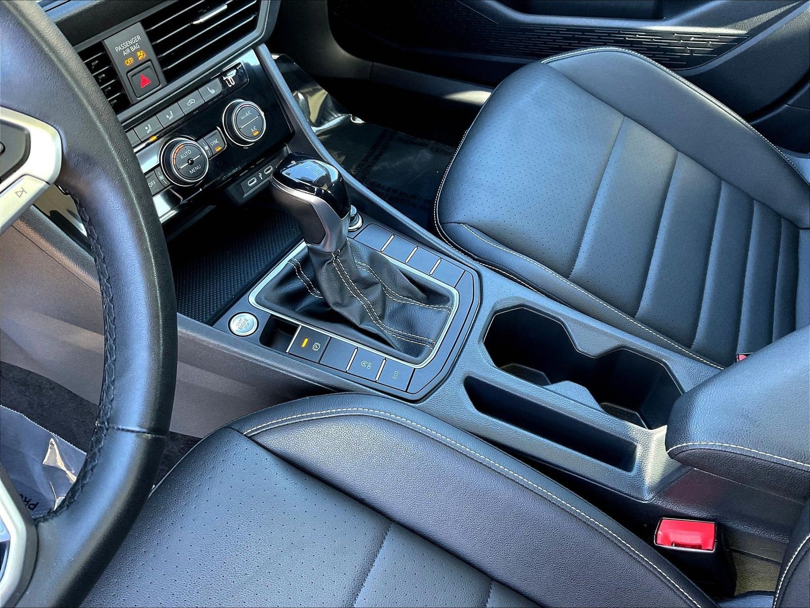 2024 Volkswagen Jetta SE - Photo 20