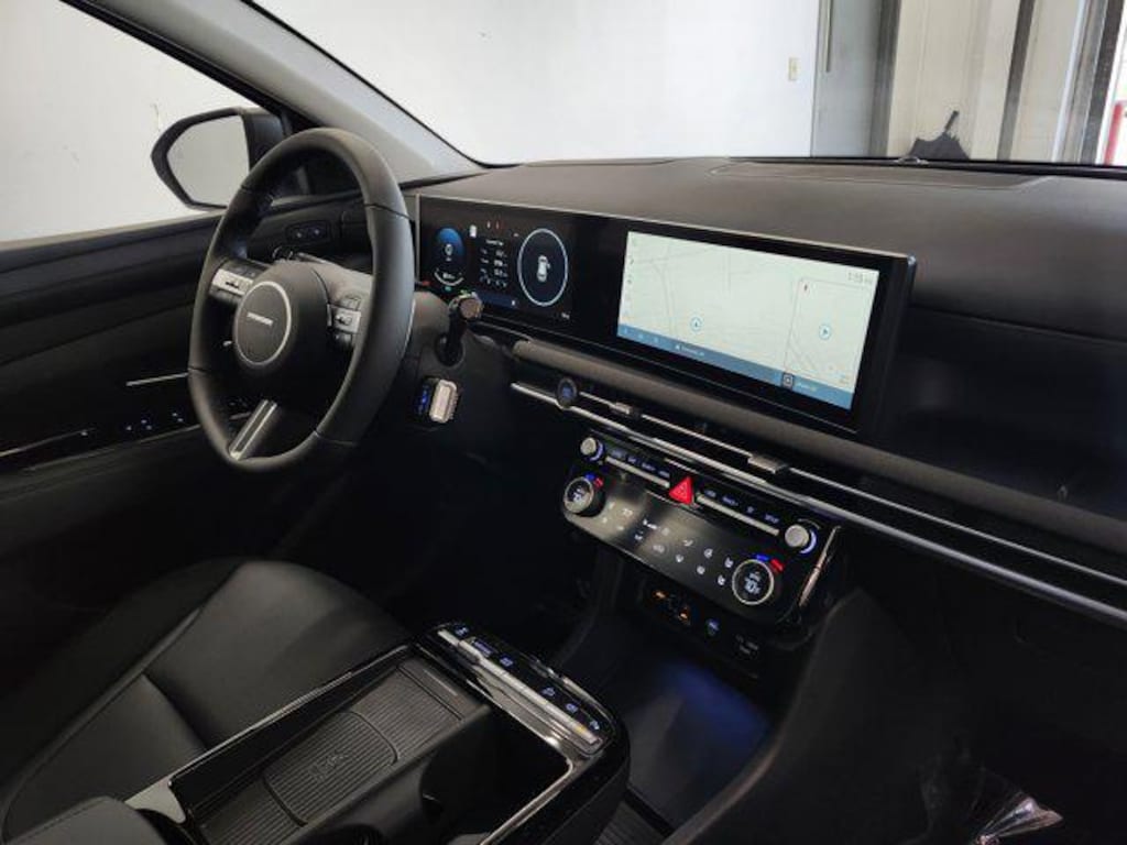 New 2025 Hyundai Tucson Hybrid Limited SUV