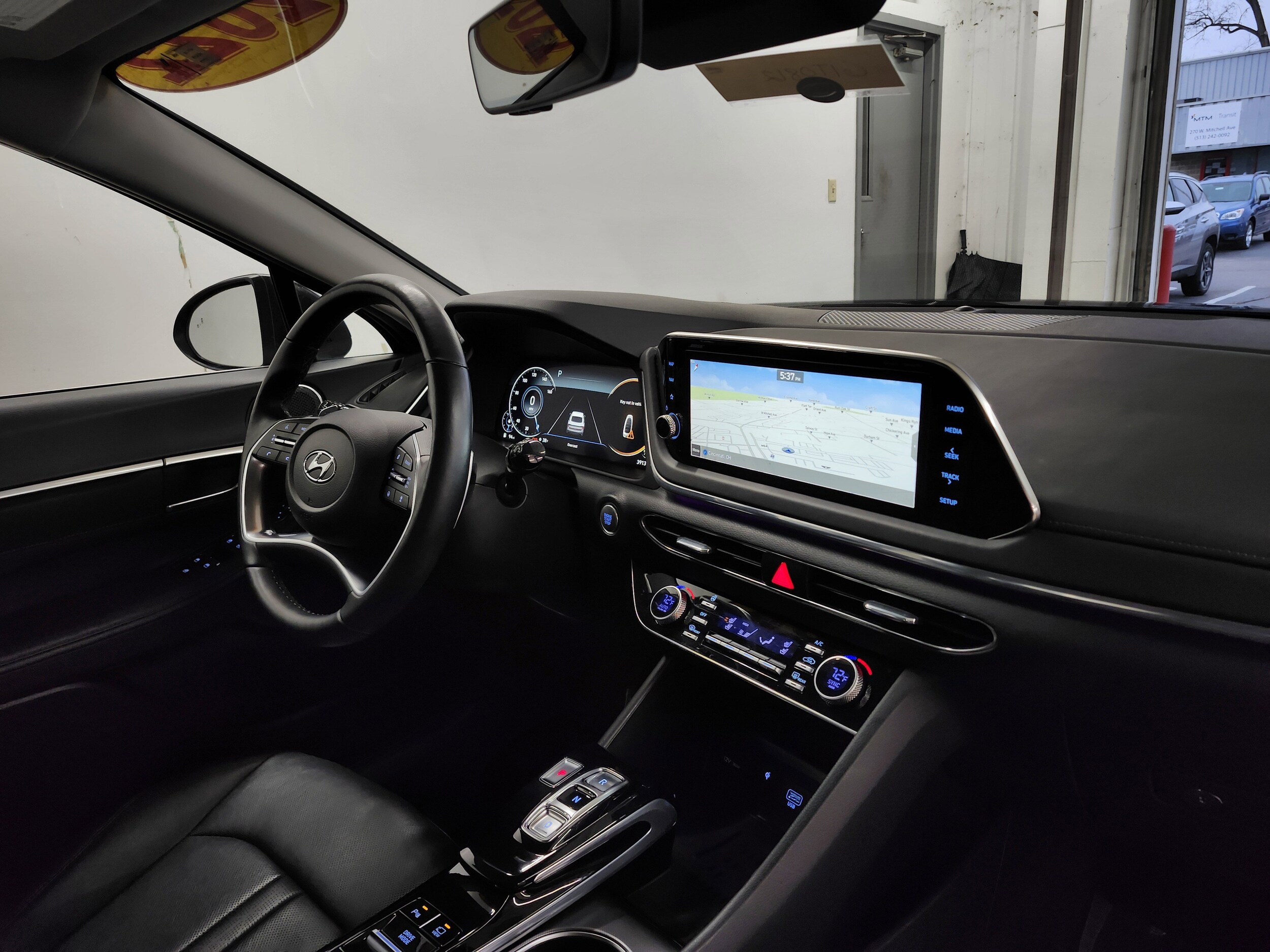 2022 Hyundai Sonata Limited photo 3