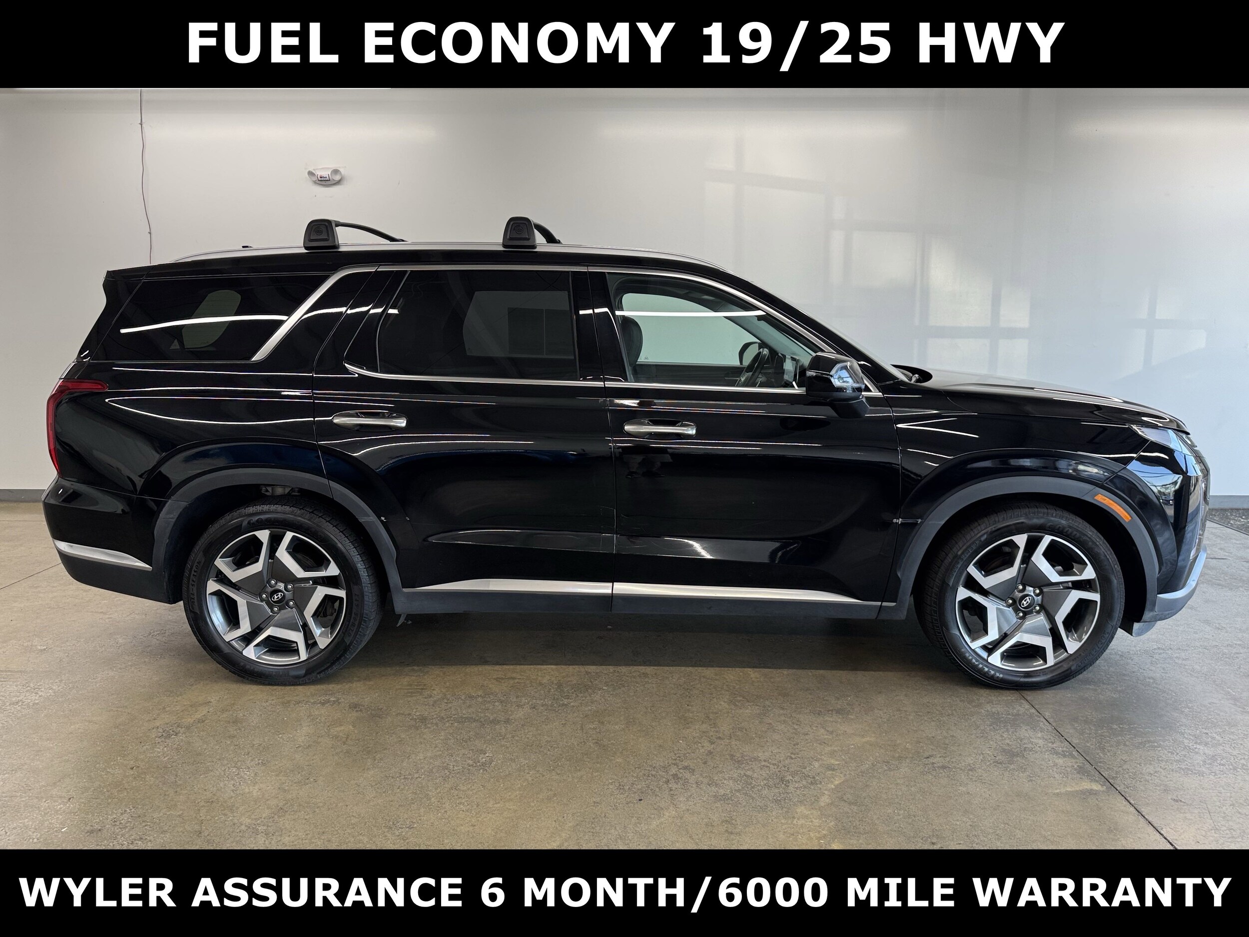 2023 Hyundai Palisade Limited photo 2
