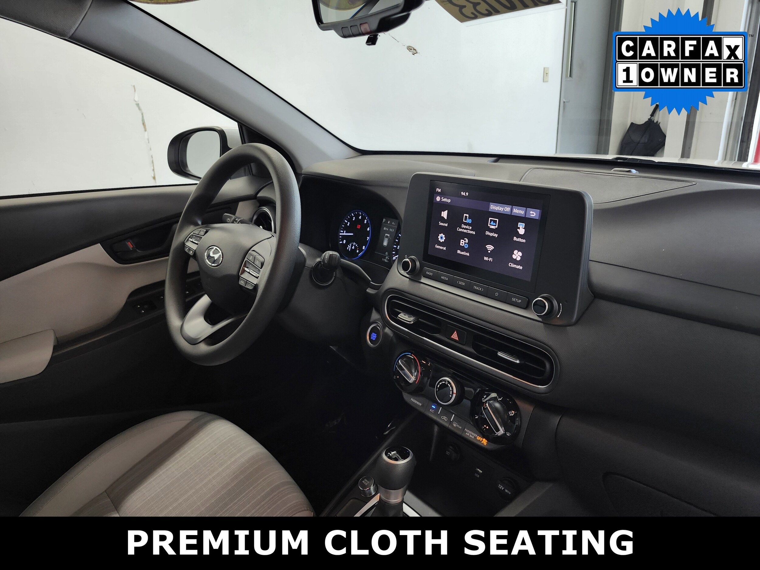 2023 Hyundai Kona SEL photo 3