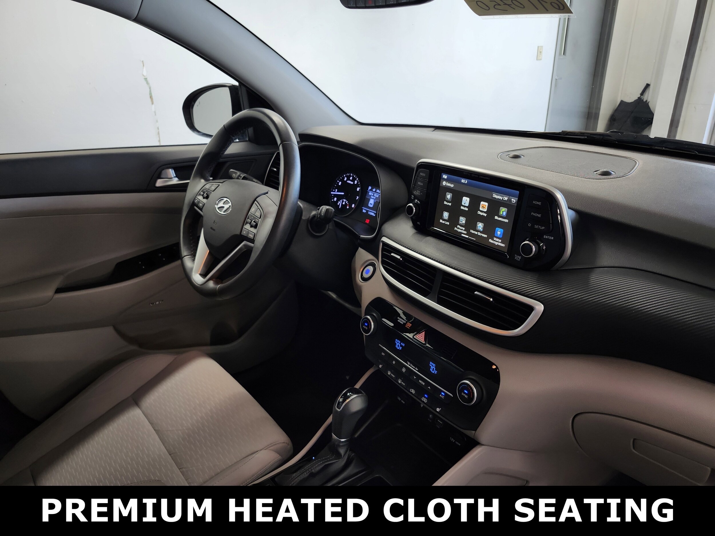 2020 Hyundai Tucson Sport photo 2