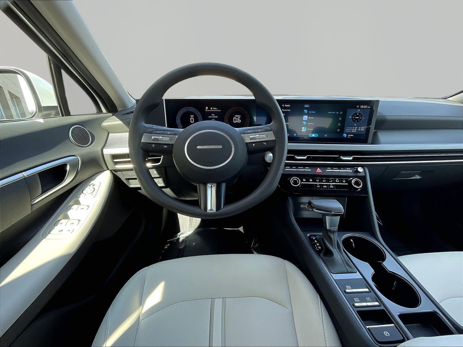 2025 Hyundai Sonata SE - Photo 8