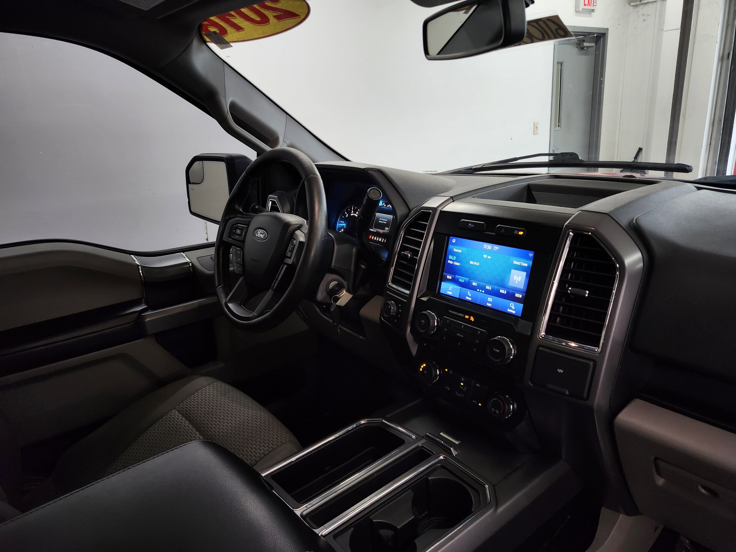 2016 Ford F-150 XLT photo 4
