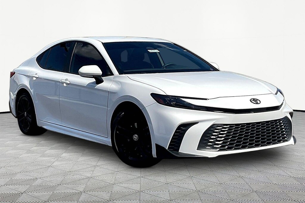 Used 2025 Toyota Camry SE Sedan