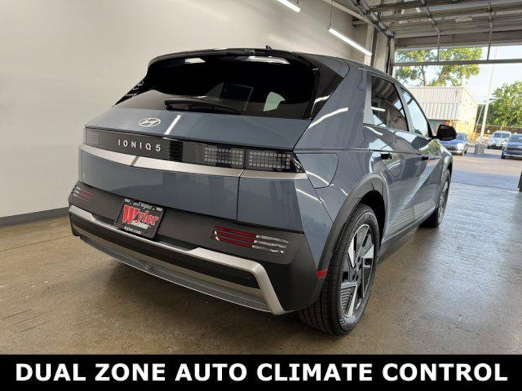 New 2025 Hyundai IONIQ 5 SE Standard Range SUV