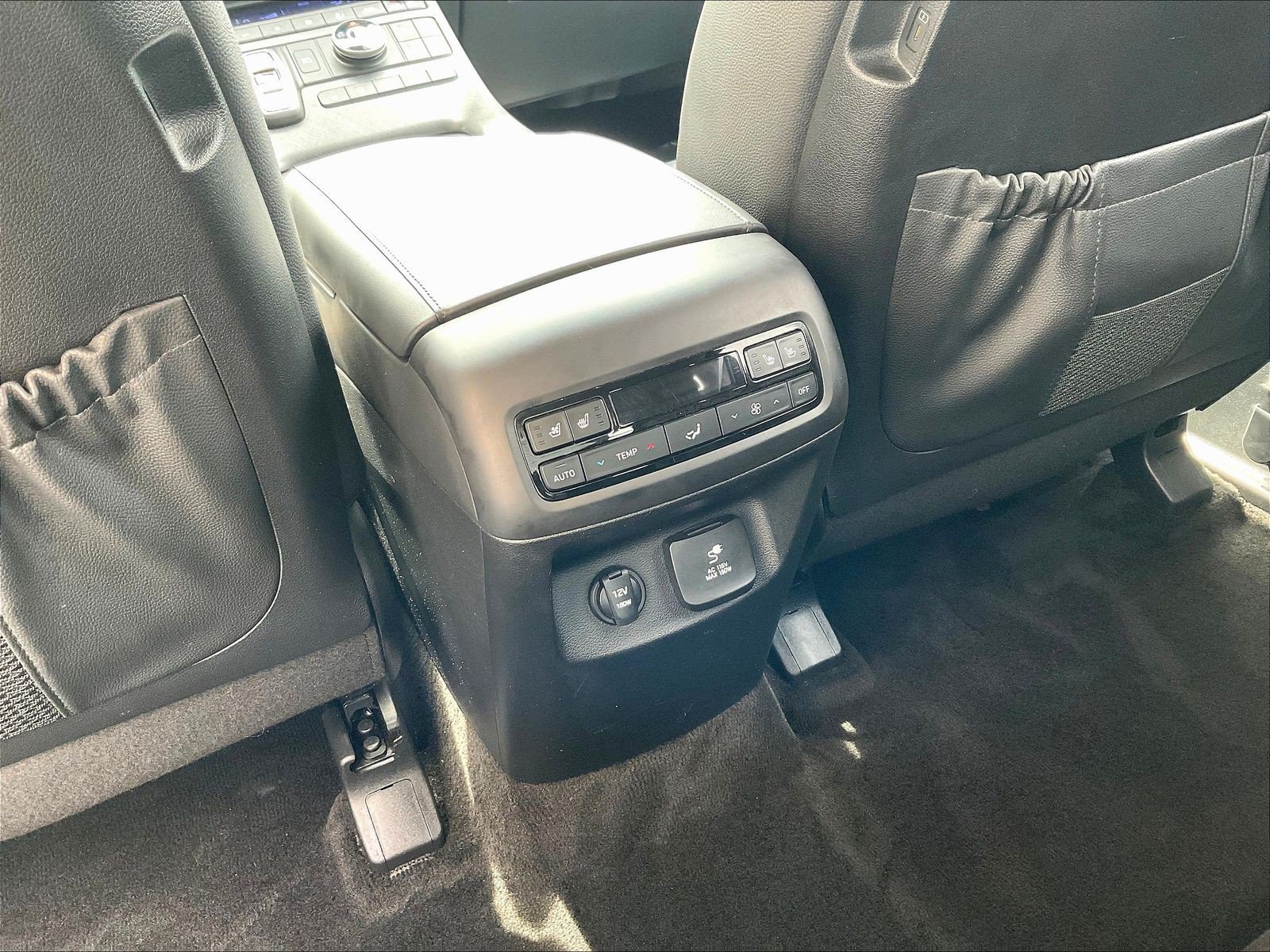 2023 Hyundai Palisade Limited - Photo 10