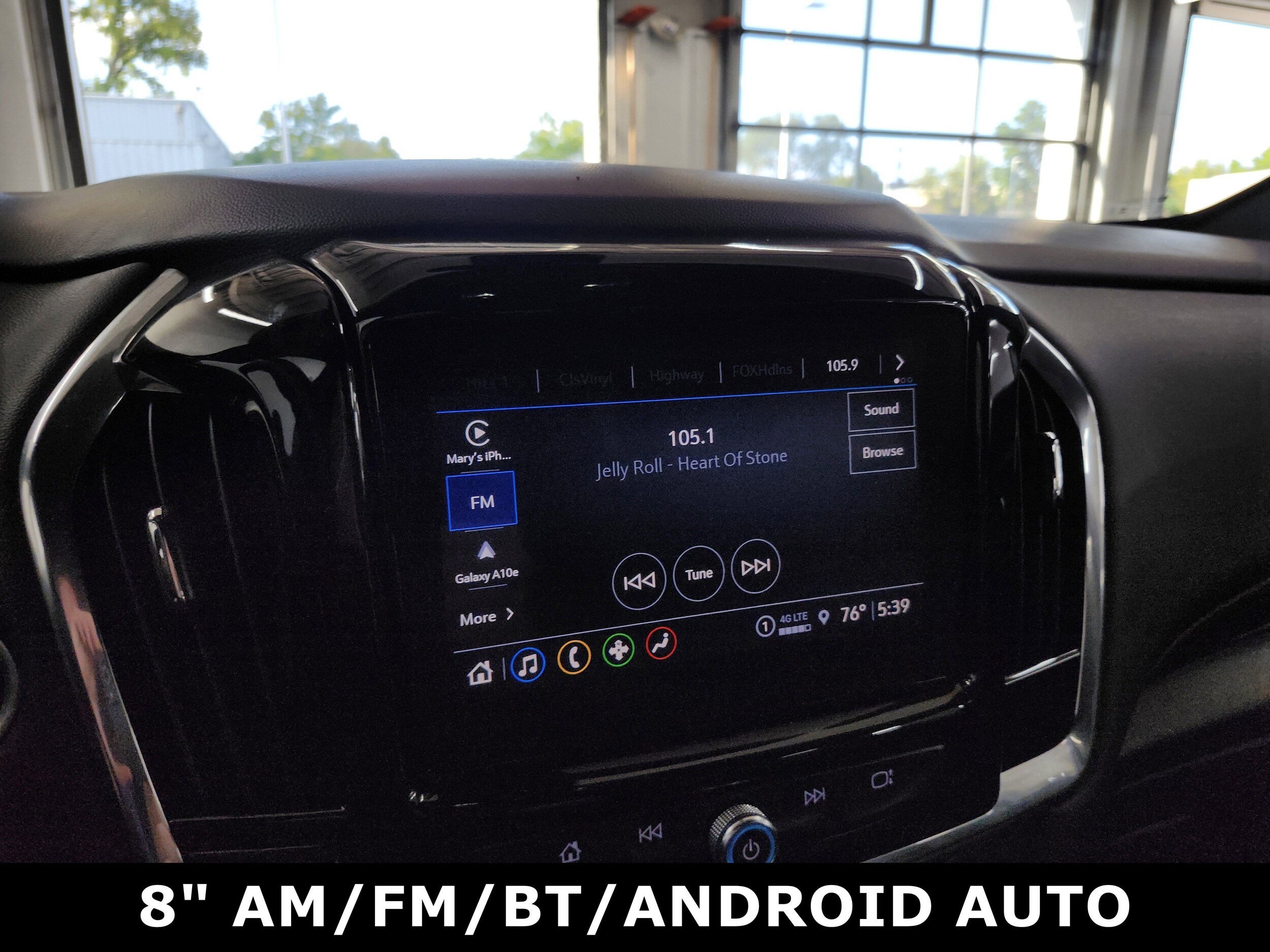 2023 Chevrolet Traverse Cloth 1LT photo 4