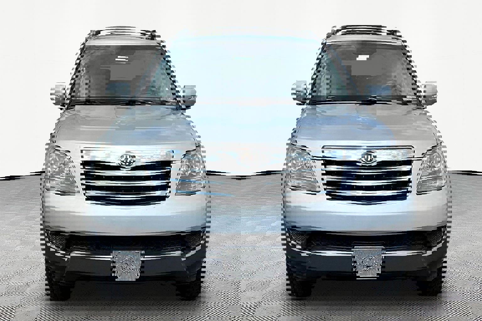 Used 2009 Kia Borrego LX with VIN KNDJH741195035803 for sale in Cincinnati, OH