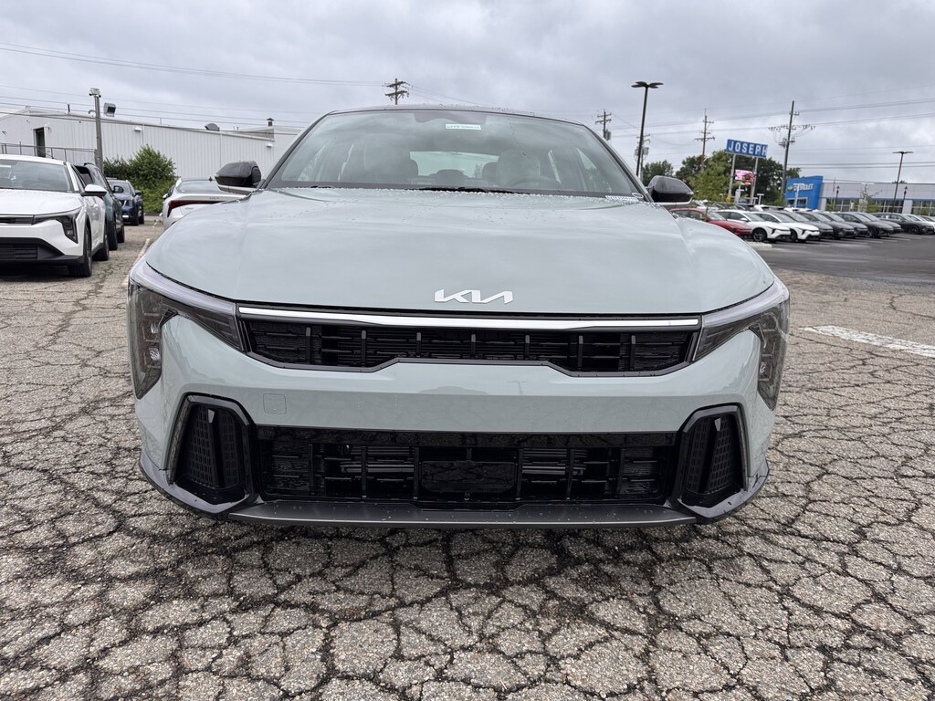 New 2026 Kia K4 GT-Line Sedan