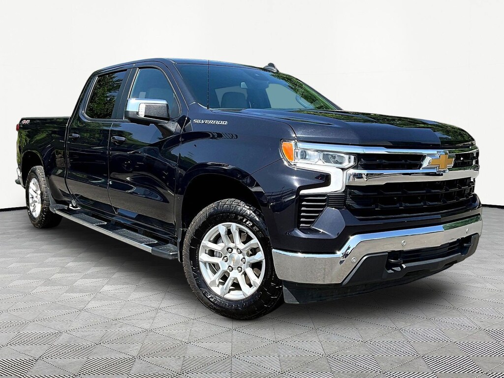 Used 2024 Chevrolet Silverado 1500 LT w/1LT Truck Crew Cab