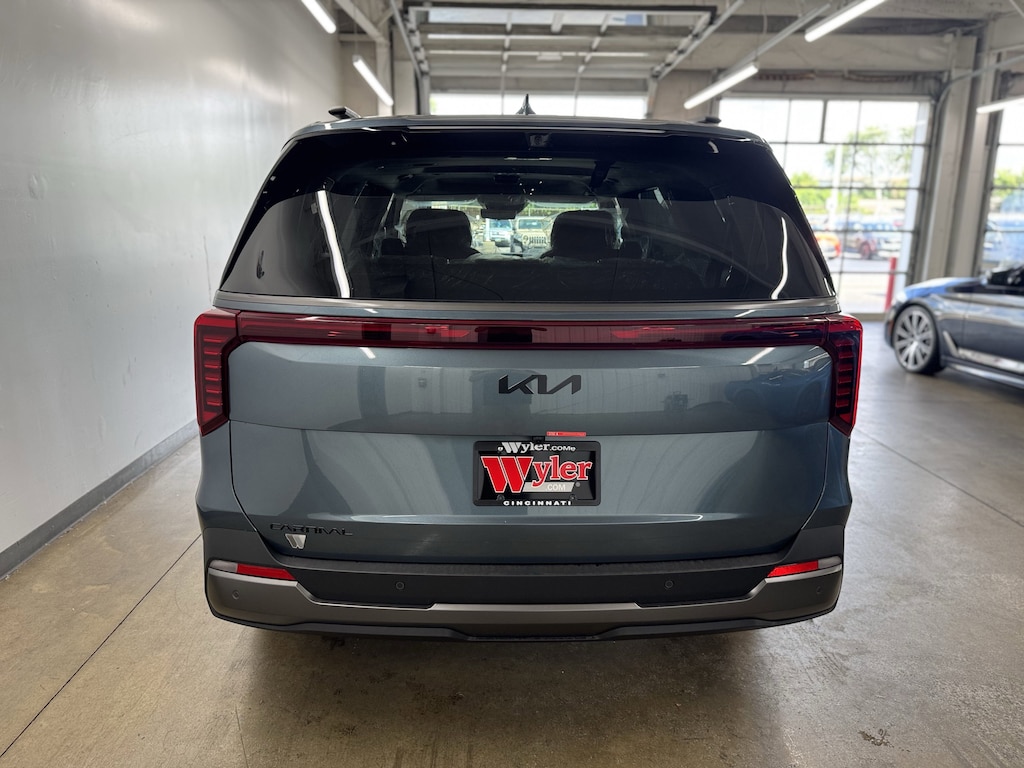 New 2026 Kia Carnival SX Prestige Van Passenger Van