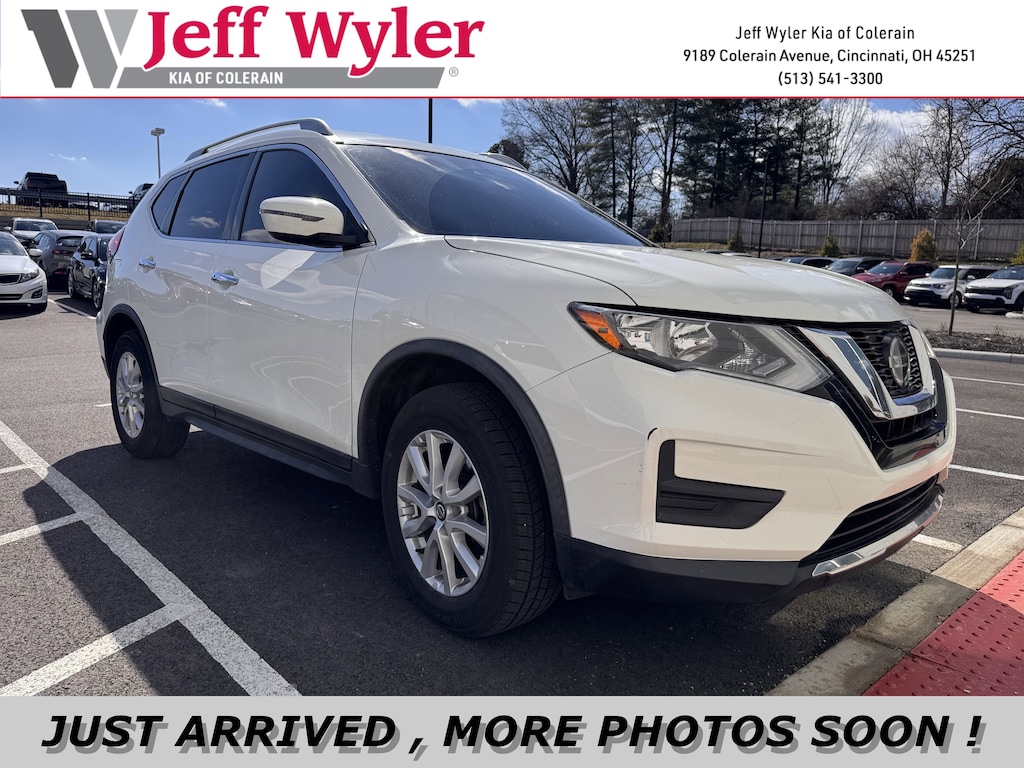 Used 2020 Nissan Rogue SV SUV