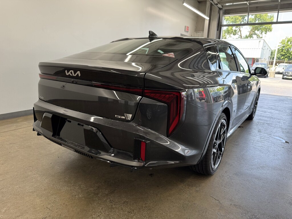 New 2025 Kia K4 GT-Line Sedan