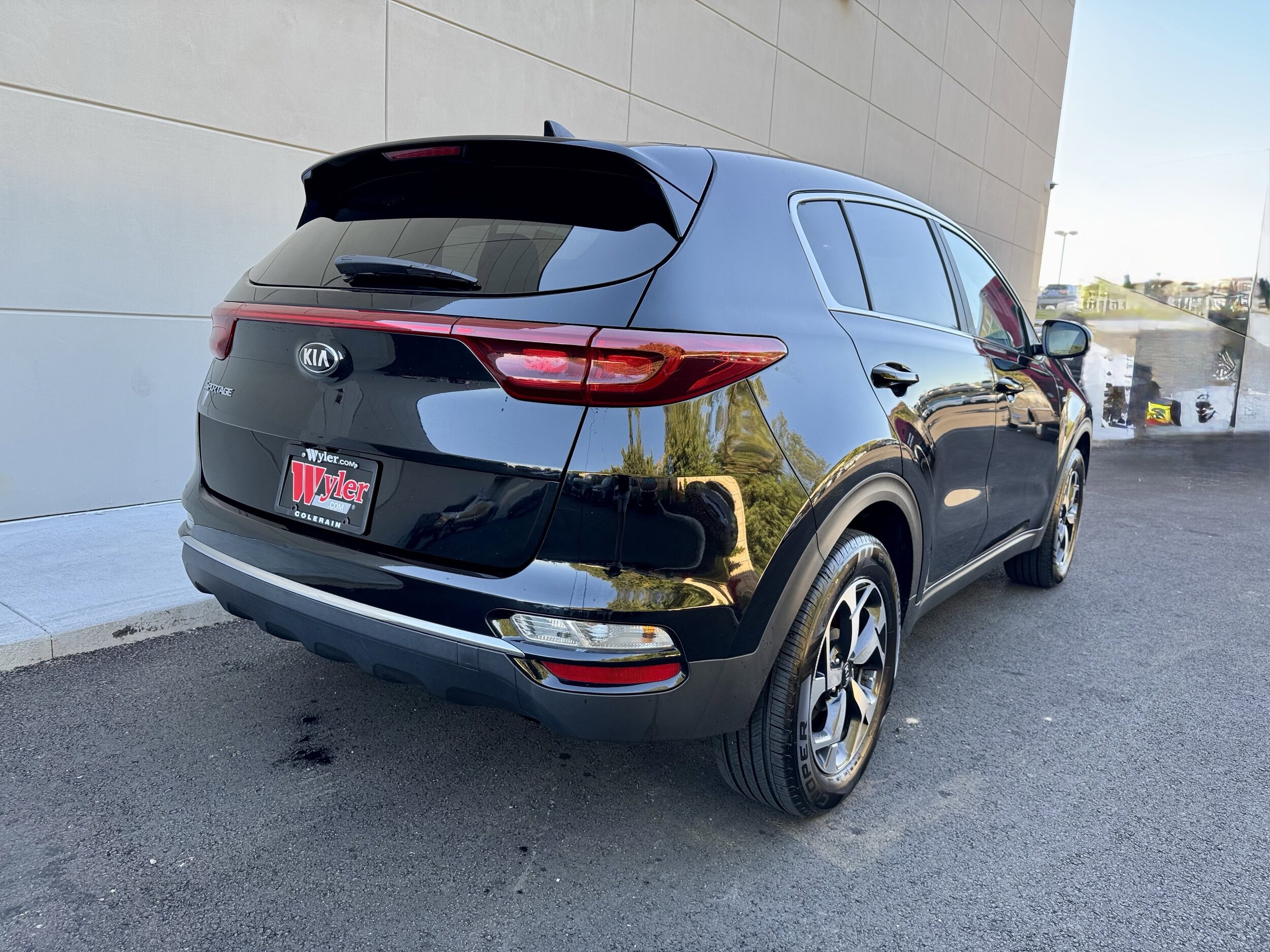 2022 Kia Sportage LX photo 3
