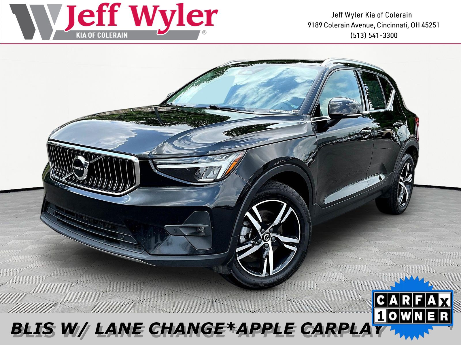 2023 Volvo XC40 B5 AWD Plus Bright