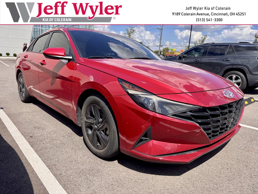 Used 2023 Hyundai Elantra SEL Sedan