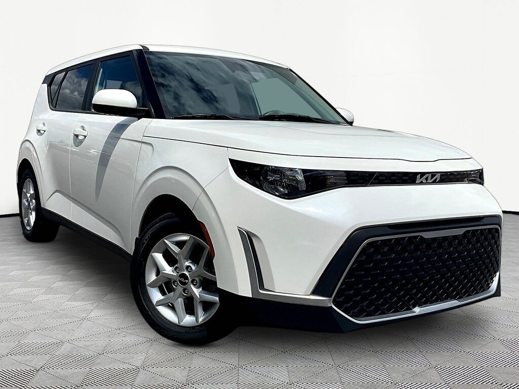 Used 2023 Kia Soul LX Hatchback