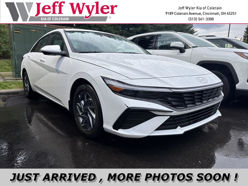 Used 2024 Hyundai Elantra SEL Sedan