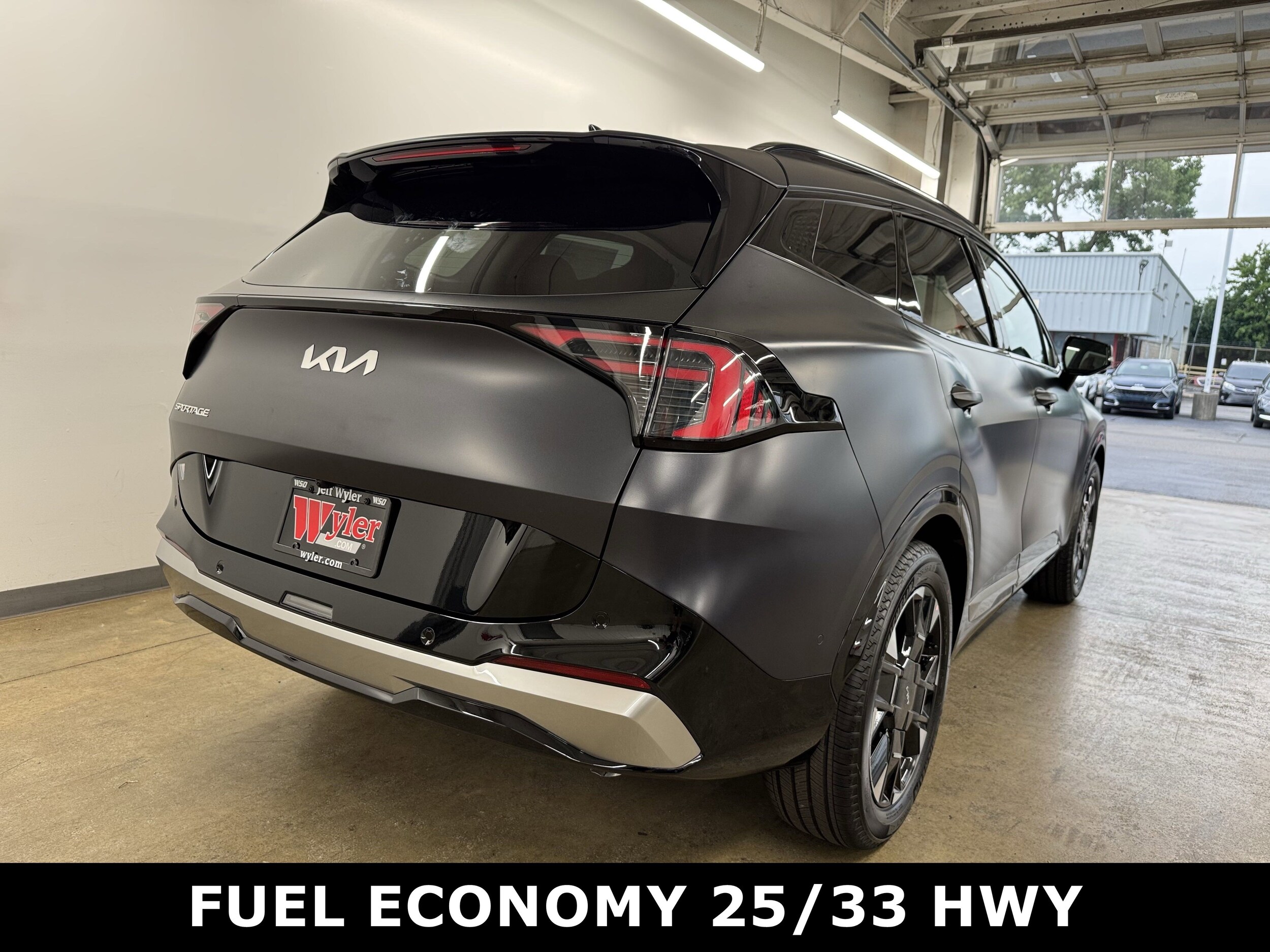 2026 Kia Sportage photo 3