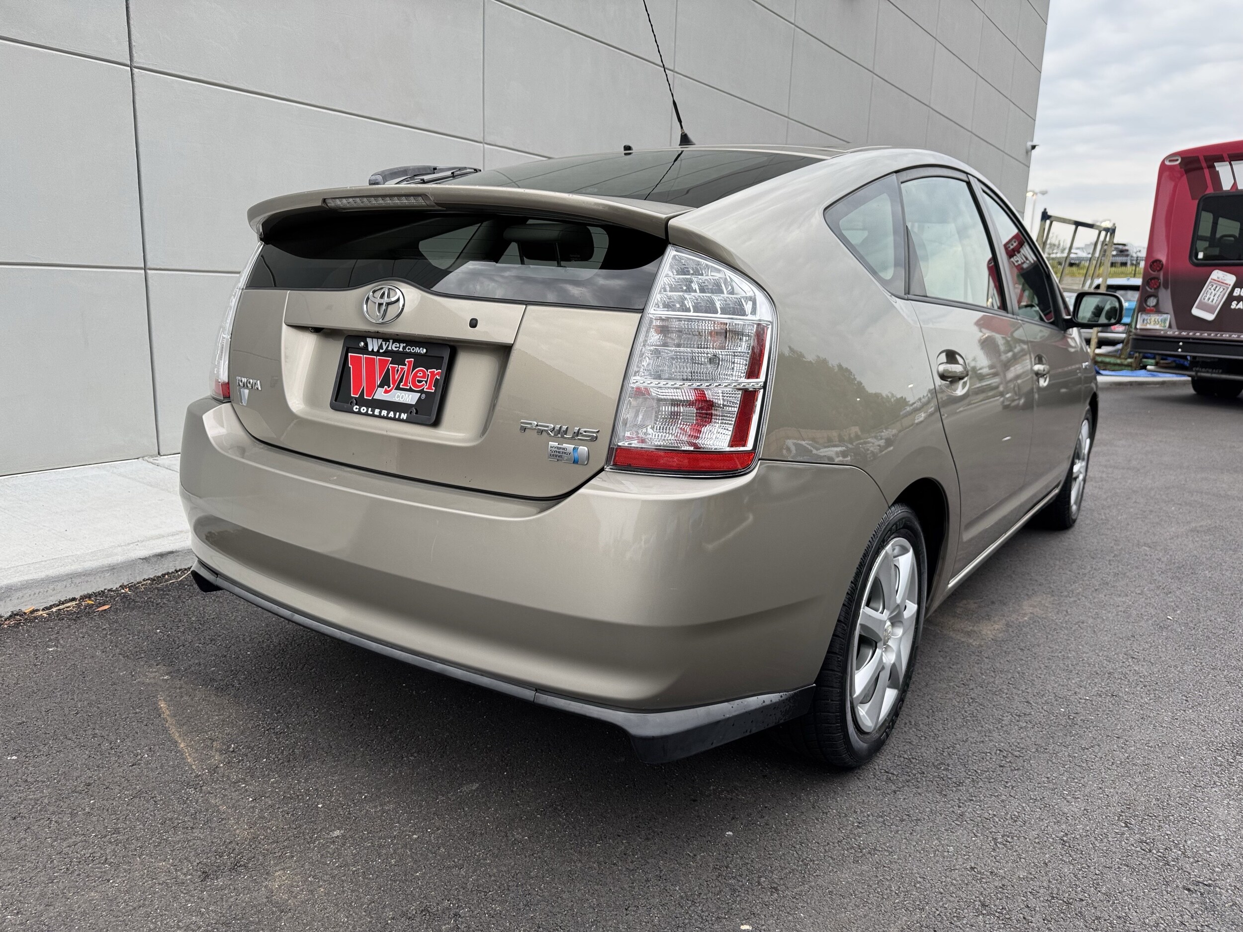 2007 Toyota Prius Base photo 2