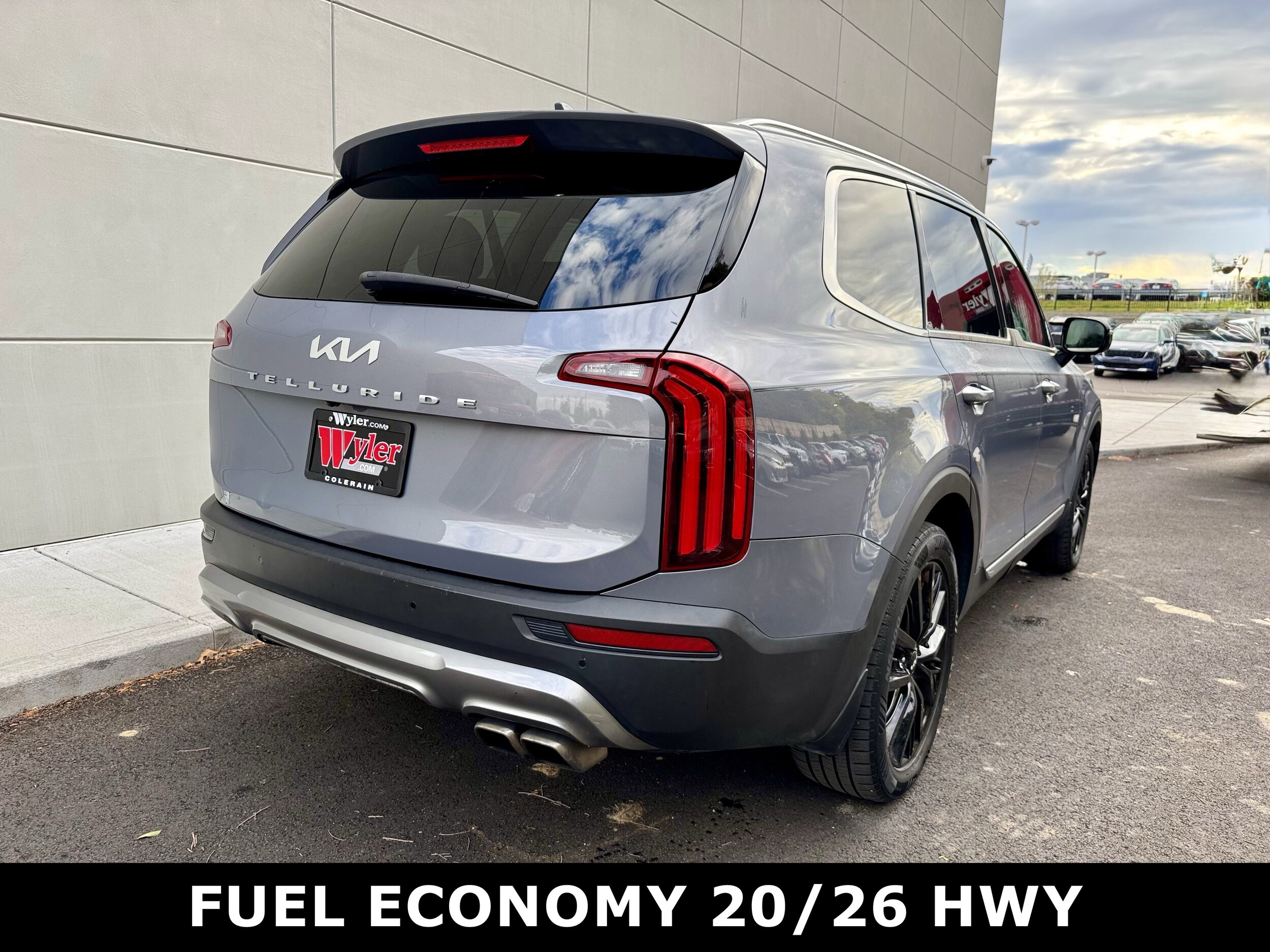 2022 Kia Telluride SX photo 2