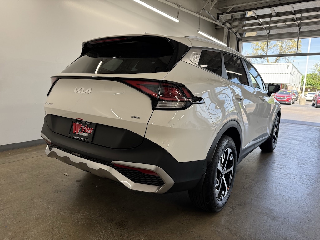 New 2025 Kia Sportage Hybrid EX SUV