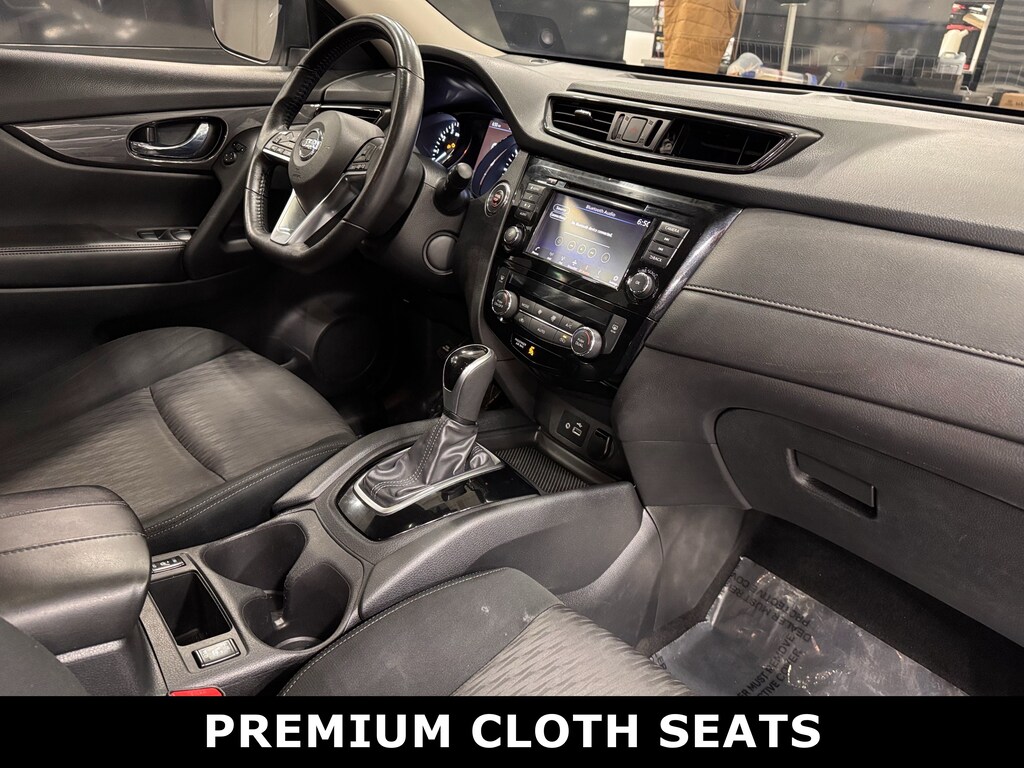 Used 2020 Nissan Rogue SV SUV