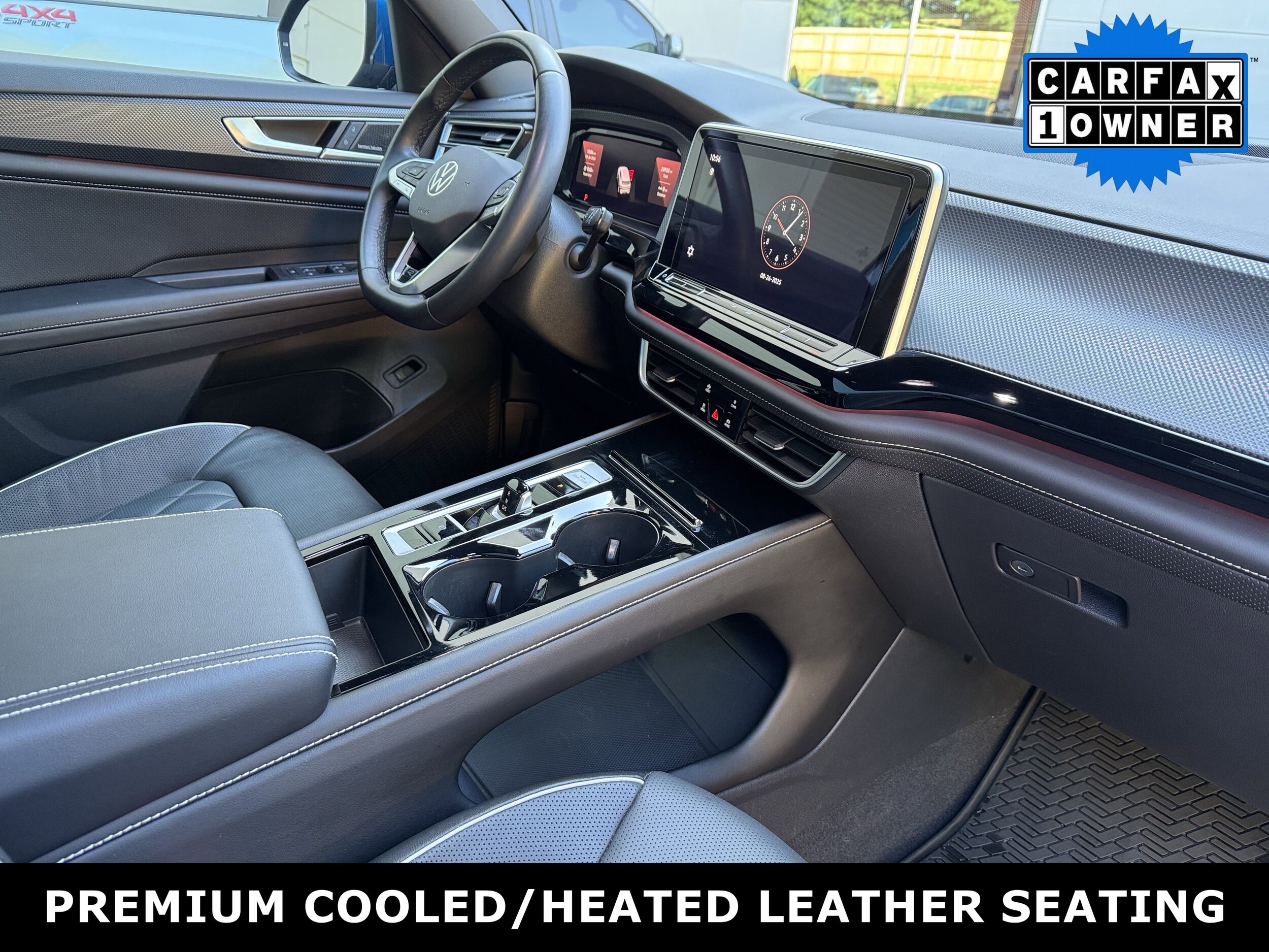 2024 Volkswagen Atlas Cross Sport SEL Premium R-Line photo 3
