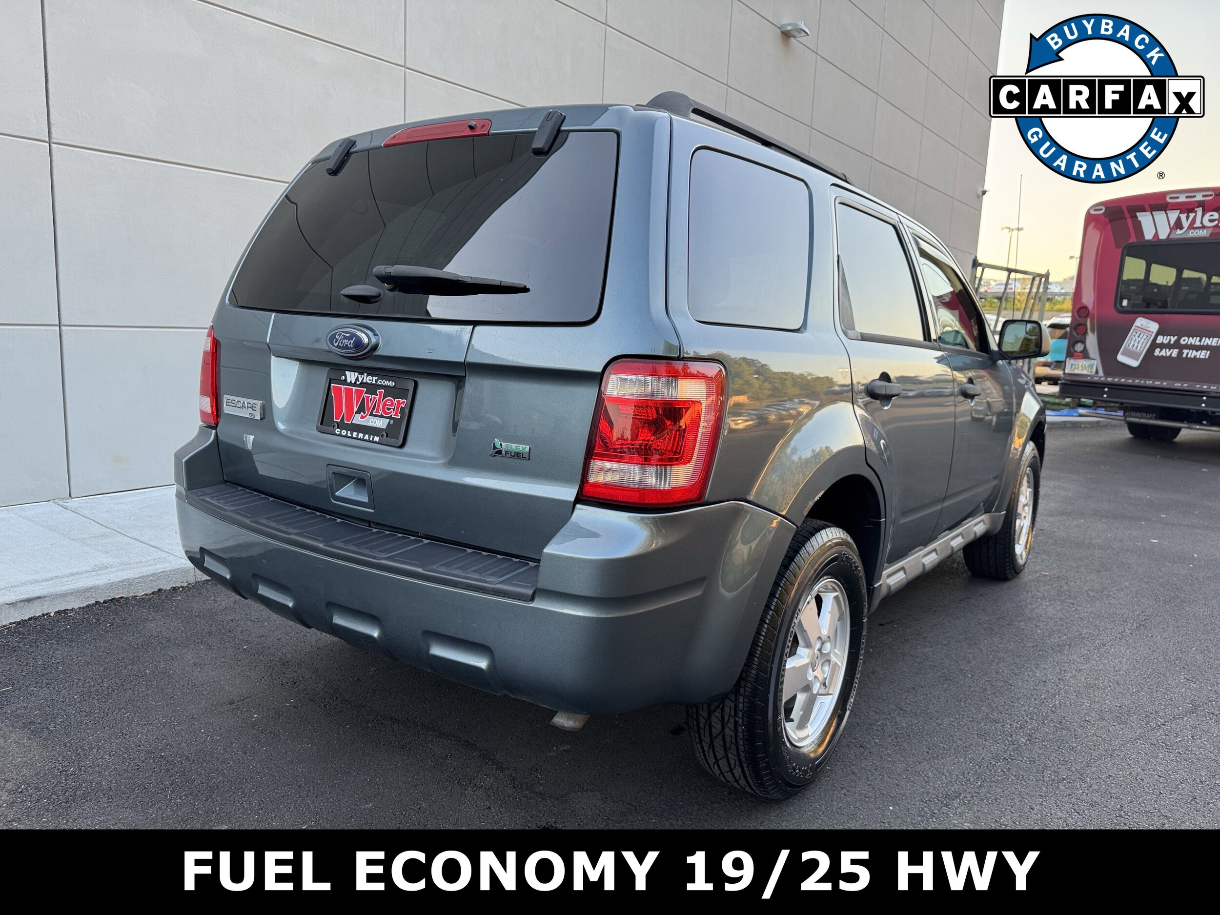 2012 Ford Escape XLT photo 2